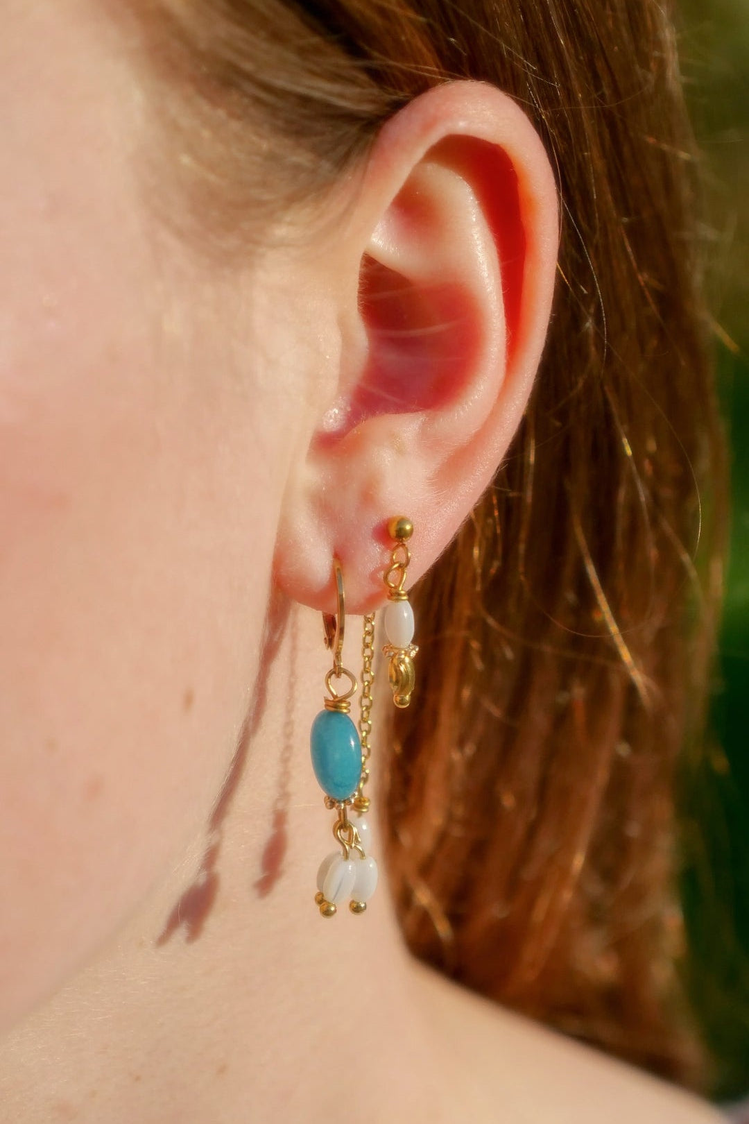 Boucles d'oreilles Lago, pierre de Jade bleu lagon et Nacre