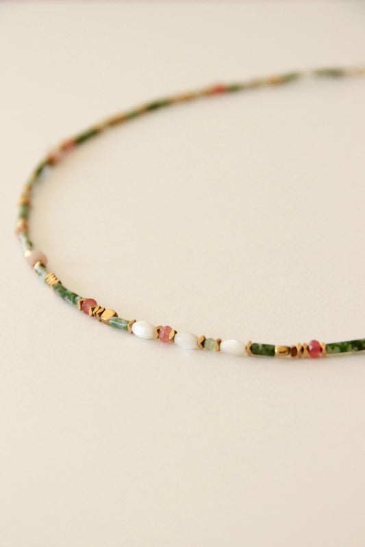 Collier Aimée, pierres de Jaspe vertes et Nacre
